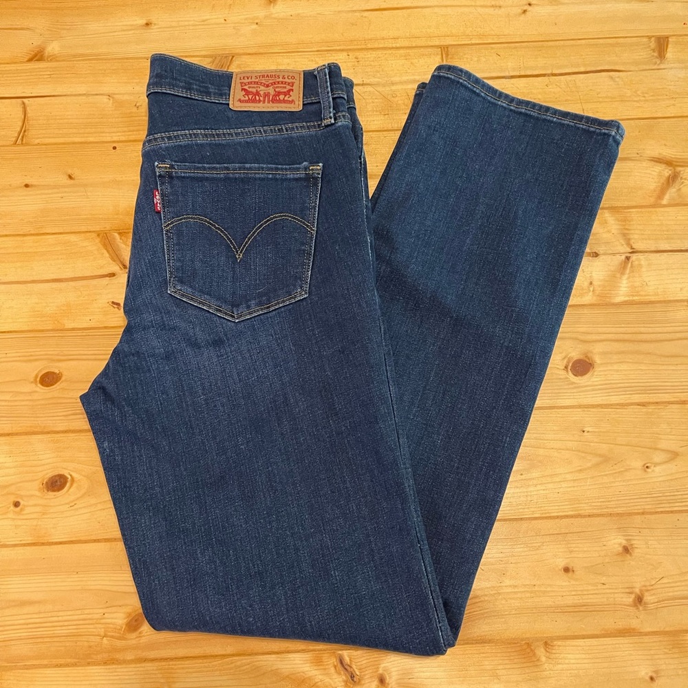 Levi Womens 314 Shaping Straight Jeans